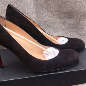 Size 8 Chocolate Brown Louboutins